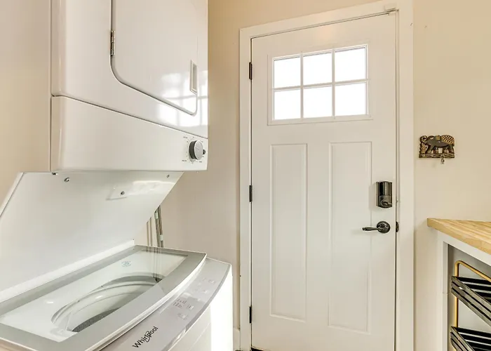 Сasa de vacaciones 1 Mi To Grand Ave: Modern W/ Spacious Yard! Phoenix